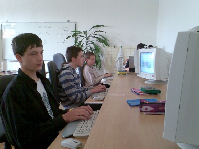 04/2007 Vuka informatiky1 - 7.tda zvtit